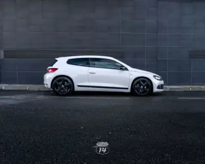 Volkswagen Scirocco 2013 - 16990 EUR, 153299 km - AUTO.MOTO.pt - 153299km - foto 4 de 49