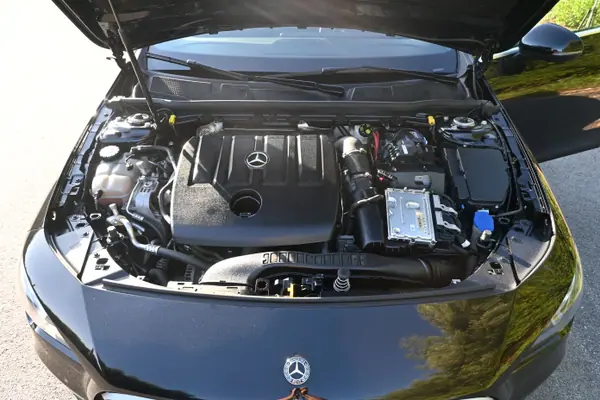 Mercedes-Benz CLA 180 d Shooting Brake AMG Line 2020 Diesel