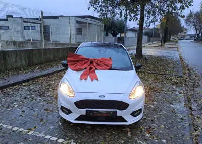 Ford Fiesta 2018 - 12990 EUR, 169000 km - AUTO.MOTO.pt - 169000km - foto 2 de 16