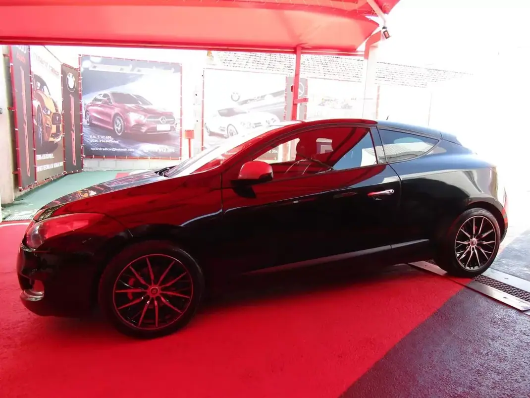 Renault Mégane Coupe 2010 - 9949 EUR, 225100 km - 225100km - foto 37 de 41