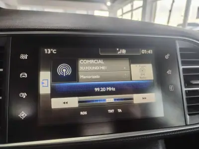 Peugeot 308 2014 - 9350 EUR, 207000 km - AUTO.MOTO.pt - 207000km - foto 31 de 34