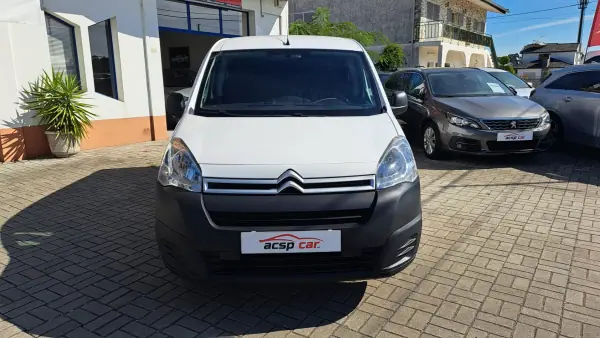 Citroën Berlingo 2016 - 9900 EUR, 218219 km - AUTO.MOTO.pt - 218219km - foto 5 de 19