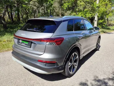 Audi Q4 e-tron 2021 - 24800 EUR, 180100 km - AUTO.MOTO.pt - 180100km - foto 10 de 22