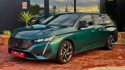 Peugeot 308 SW 2023 - 22990 EUR, 145000 km - AUTO.MOTO.pt - 145000km - foto 8 de 24