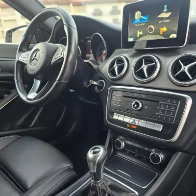 Mercedes-Benz CLA 180 2017 - 18950 EUR, 184855 km - AUTO.MOTO.pt - 184855km - foto 14 de 24