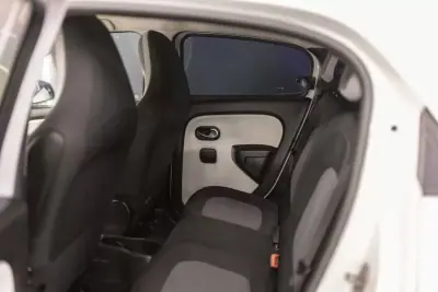 Renault Twingo 2019 - 10990 EUR, 90548 km - AUTO.MOTO.pt - 90548km - foto 20 de 22