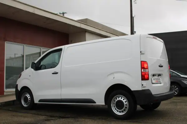 Citroën Jumpy 2016 - 13990 EUR, 148000 km - AUTO.MOTO.pt - 148000km - foto 10 de 22