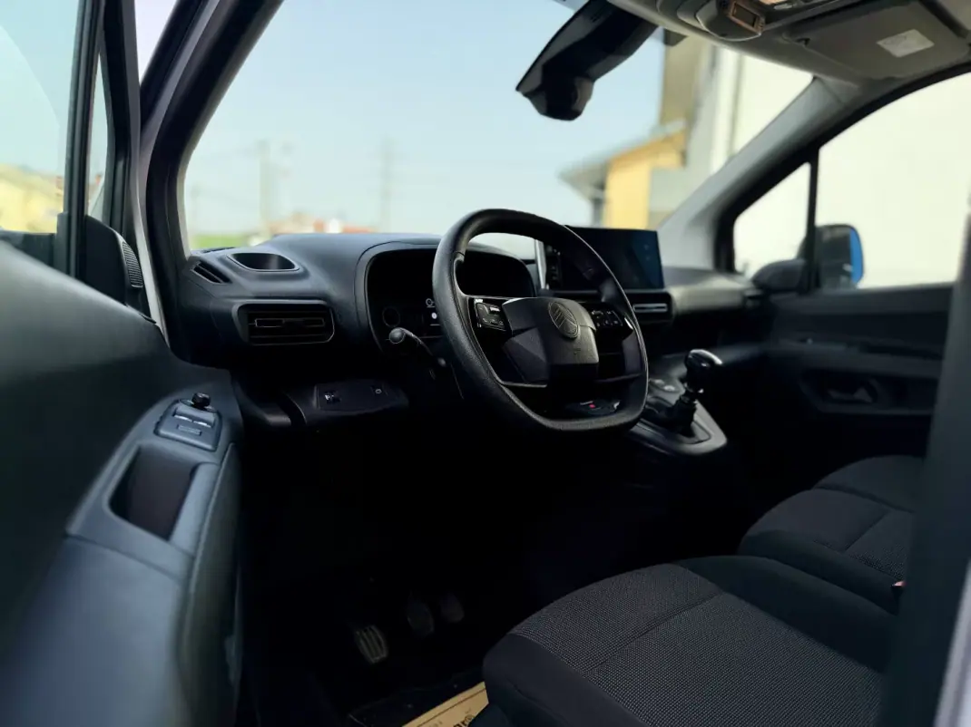 Citroën 2024 - 17950 EUR, 51000 km - AUTO.MOTO.pt - 51000km - foto 11 de 23