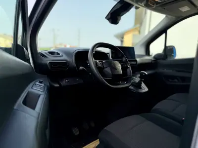 Citroën 2024 - 17950 EUR, 51000 km - AUTO.MOTO.pt - 51000km - foto 11 de 23