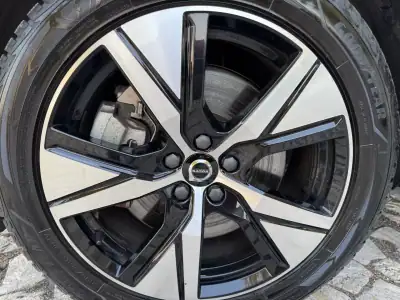 Volvo XC 40 2021 - 31500 EUR, 77000 km - AUTO.MOTO.pt - 77000km - foto 46 de 47