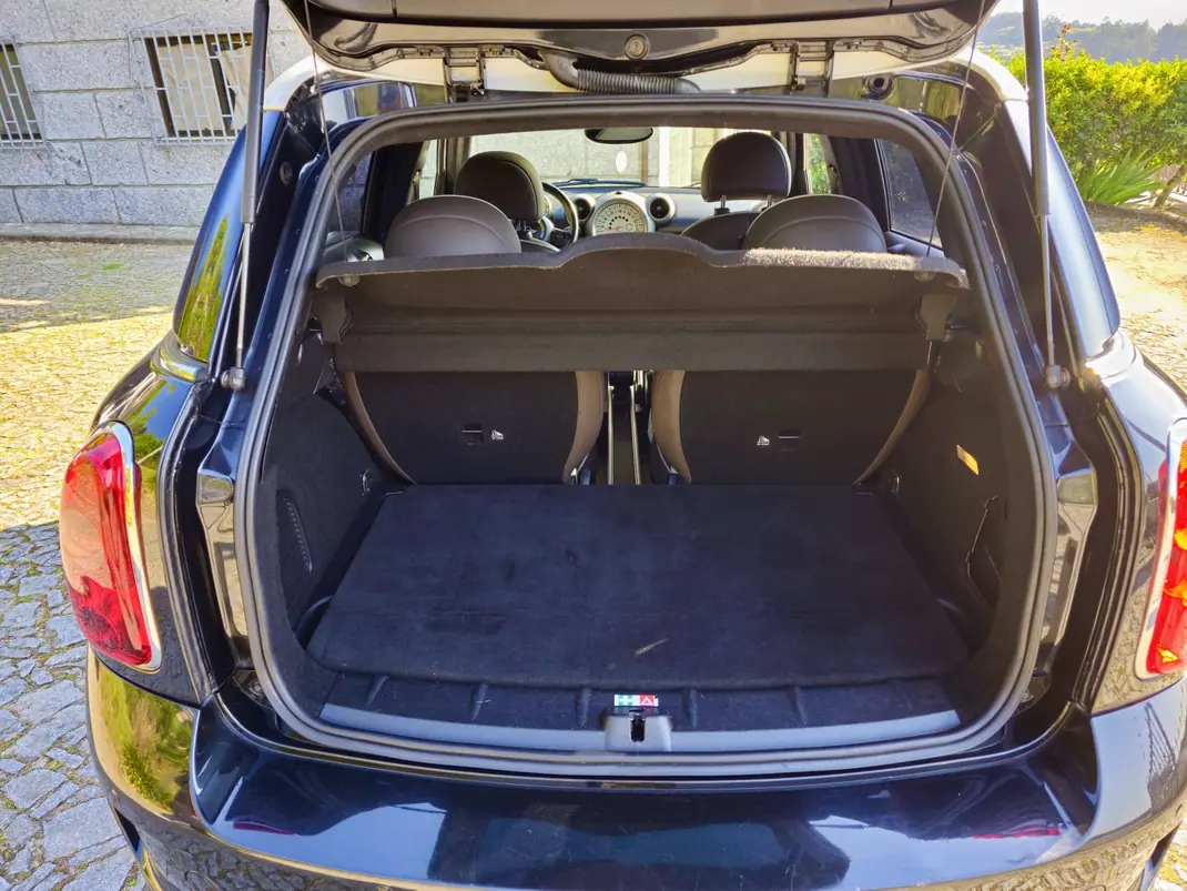 MINI Countryman 2011 - 13500 EUR, 211000 km - AUTO.MOTO.pt - 211000km - foto 14 de 14