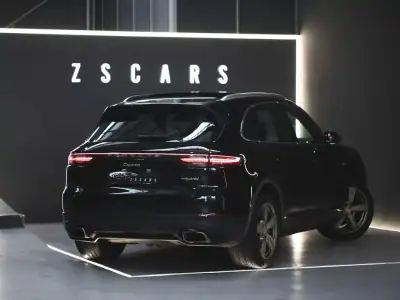 Porsche Cayenne 2018 - 59990 EUR, 119000 km - AUTO.MOTO.pt - 119000km - foto 5 de 24