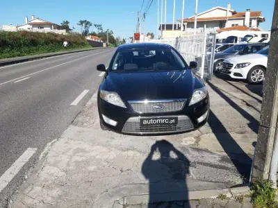 Ford Mondeo SW 2010 - 7900 EUR, 218900 km - AUTO.MOTO.pt - 218900km - foto 4 de 36