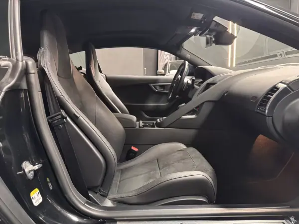 Jaguar F-Type 2023 - 69990 EUR, 23000 km - AUTO.MOTO.pt - 23000km - foto 27 de 30