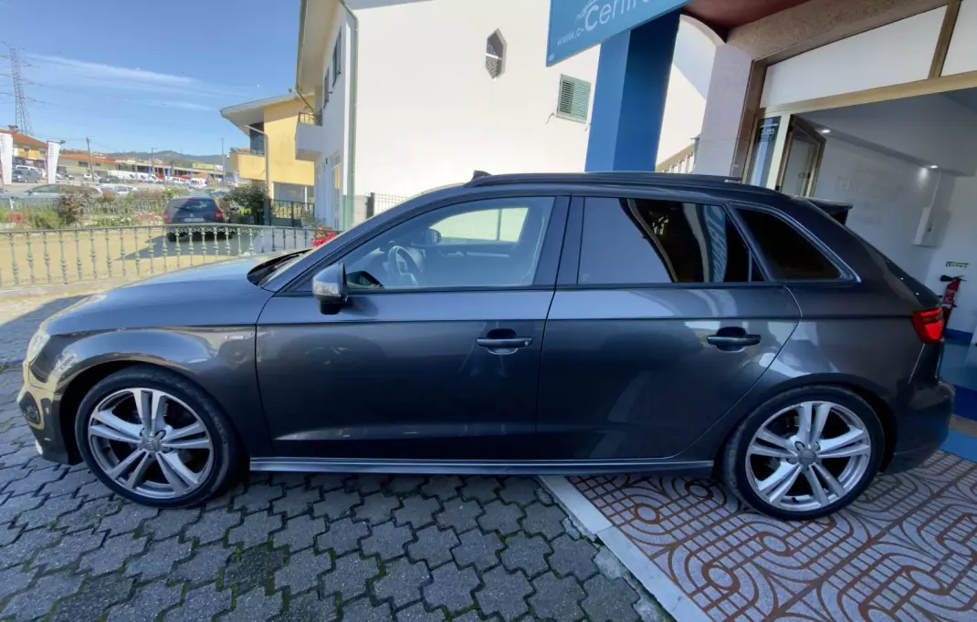 Audi A3 Sportback 2020 - 19950 EUR, 159000 km - AUTO.MOTO.pt - 159000km - foto 6 de 29