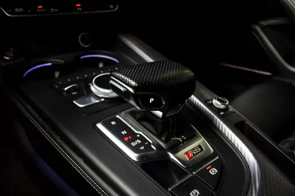 Audi RS5 Sportback 2017 - 53990 EUR, 137529 km - AUTO.MOTO.pt - 137529km - foto 19 de 38