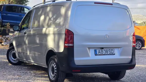 Mercedes-Benz Vito 2020 - 18950 EUR, 116100 km - 116100km - foto 8 de 20