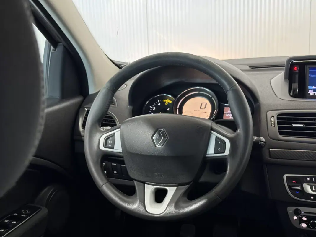 Renault Mégane 2014 - 5990 EUR, 325267 km - 325267km - foto 19 de 20