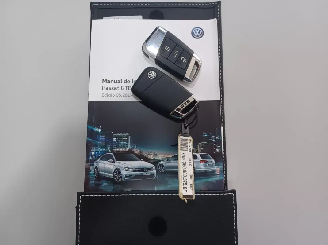 Volkswagen Passat 2017 - 19390 EUR, 112082 km - AUTO.MOTO.pt - 112082km - foto 40 de 40