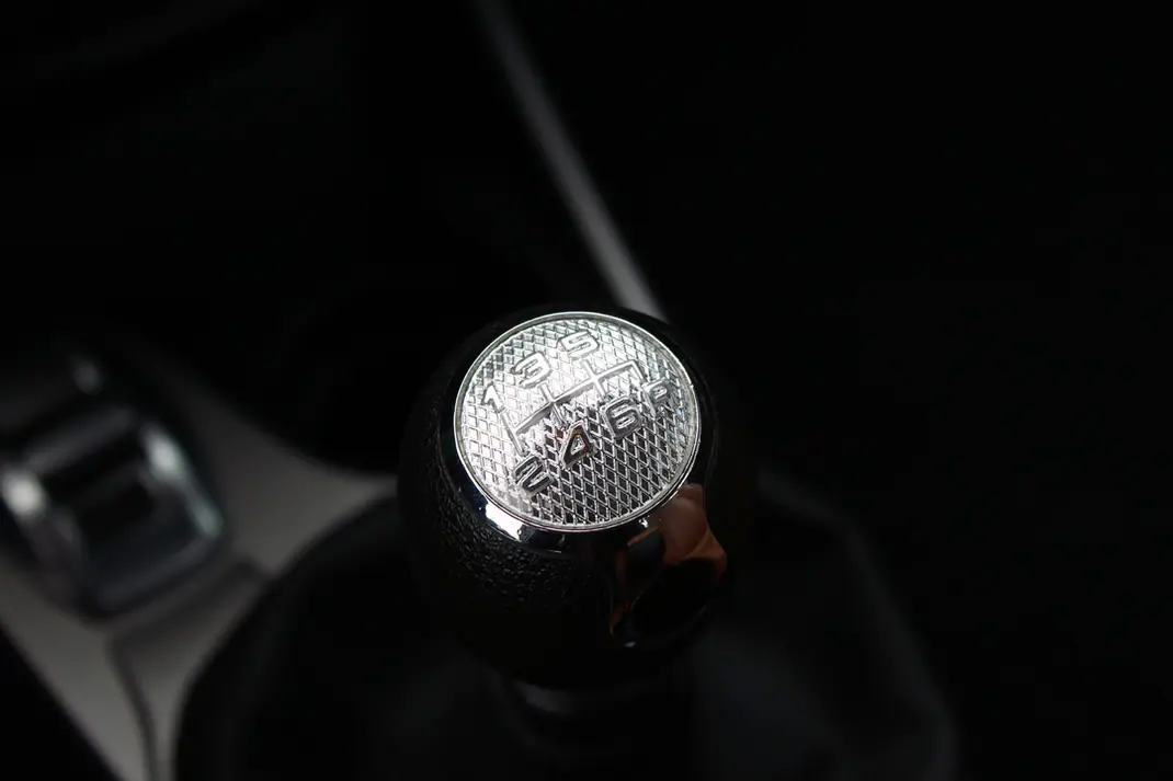 Alfa Romeo MiTo 2012 - 6700 EUR, 119200 km - AUTO.MOTO.pt - 119200km - foto 24 de 30