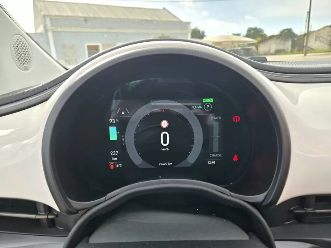 Fiat 500e 2023 - 17950 EUR, 22420 km - AUTO.MOTO.pt - 22420km - foto 7 de 9