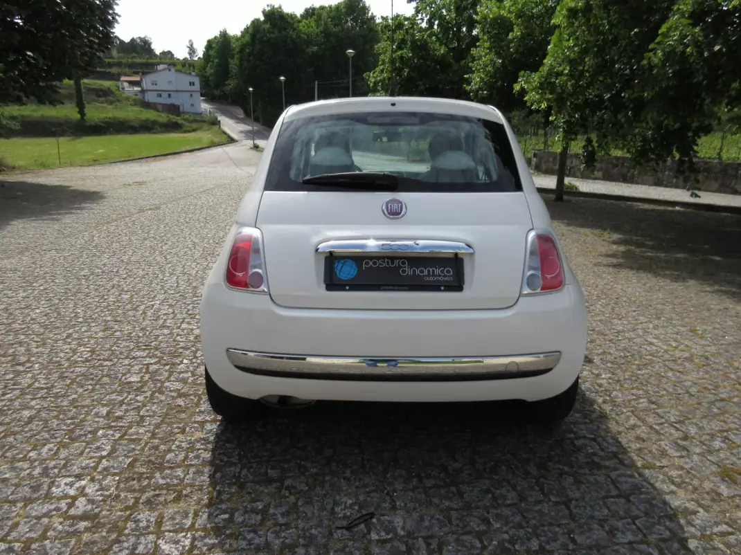 Fiat 500 2010 - 6990 EUR, 185000 km - AUTO.MOTO.pt - 185000km - foto 8 de 37