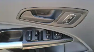 Ford Transit Connect 2019 - 16900 EUR, 240235 km - AUTO.MOTO.pt - 240235km - foto 18 de 24