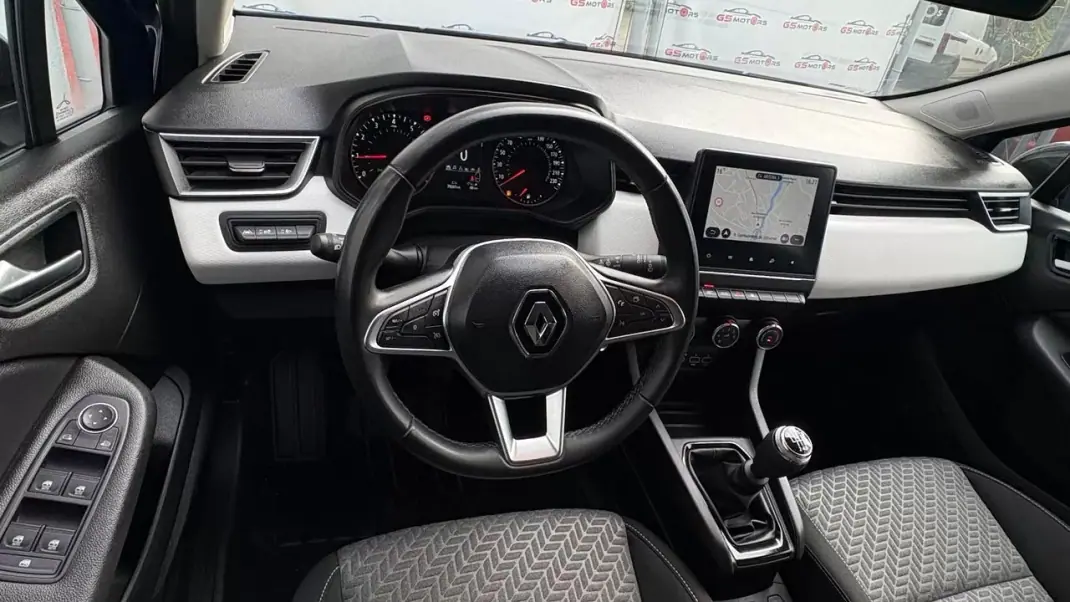 Renault Clio 2023 - 14400 EUR, 81441 km - AUTO.MOTO.pt - 81441km - foto 9 de 12