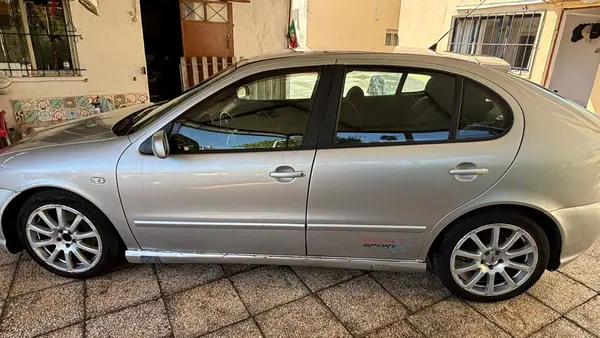 SEAT Leon 2002 - 6000 EUR, 315000 km - AUTO.MOTO.pt - 315000km - foto 14 de 14