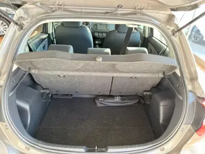 Toyota Yaris 2018 - 14900 EUR, 41312 km - AUTO.MOTO.pt - 41312km - foto 24 de 27