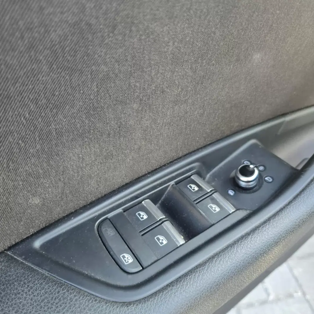 Audi A4 Avant 2016 - 18450 EUR, 170480 km - 170480km - foto 28 de 34