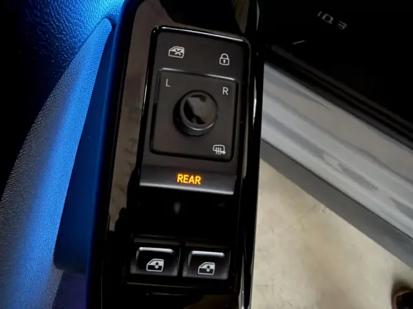 Volkswagen ID.3 2021 - 20500 EUR, 67100 km - 67100km - foto 76 de 103