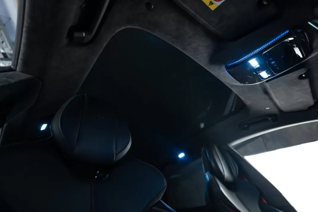 Lotus Eletre 2023 - 110000 EUR, 34626 km - AUTO.MOTO.pt - 34626km - foto 23 de 32