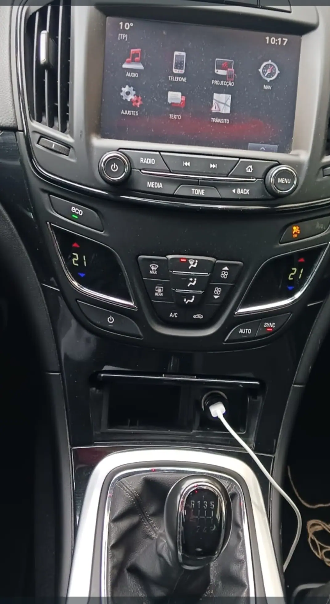 Opel Insignia Sports Tourer 2016 - 9500 EUR, 86000 km - AUTO.MOTO.pt - 86000km - foto 7 de 10