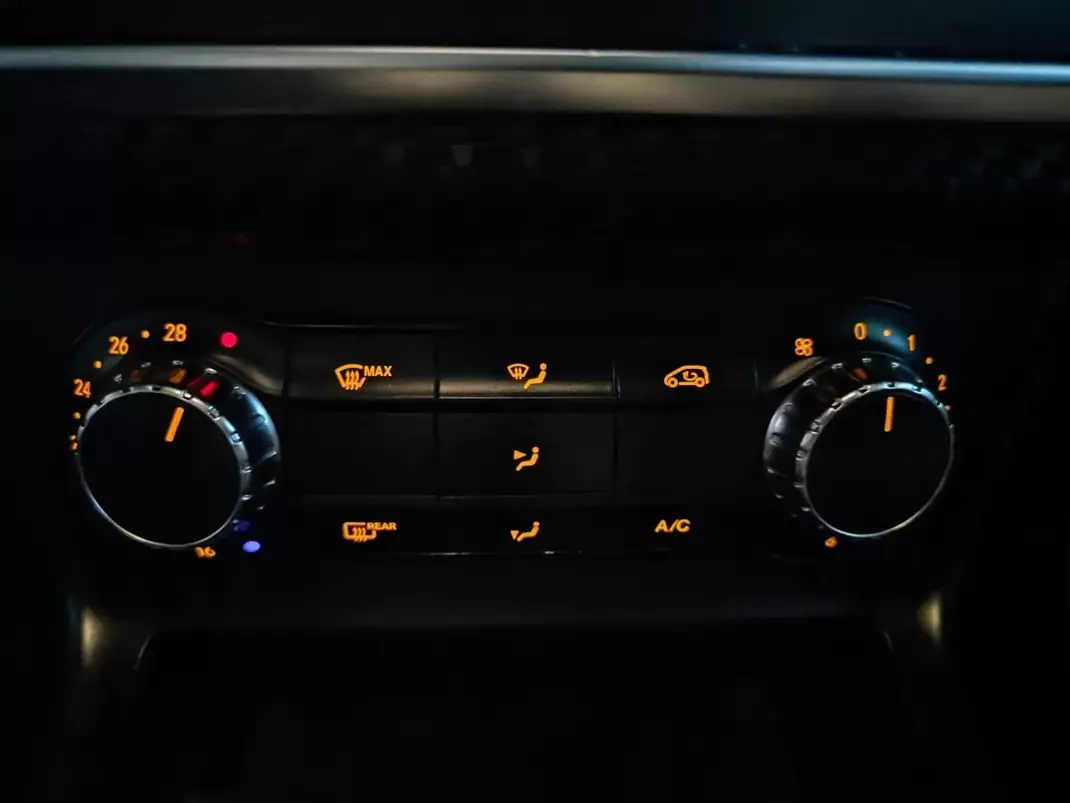 Mercedes-Benz A 180 2013 - 17650 EUR, 96800 km - AUTO.MOTO.pt - 96800km - foto 26 de 31