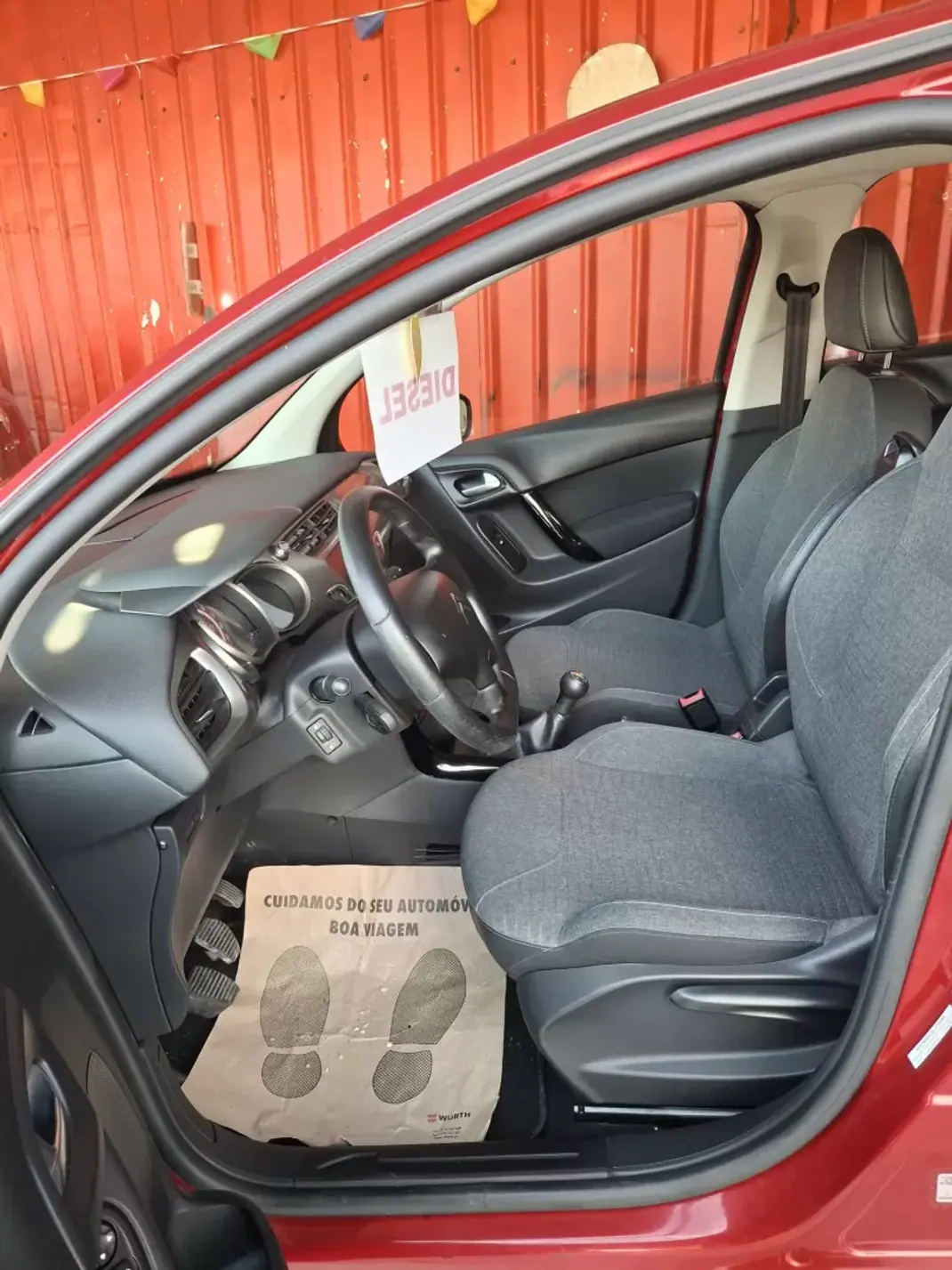 Citroën C3 2017 - 13500 EUR, 120000 km - AUTO.MOTO.pt - 120000km - foto 11 de 11