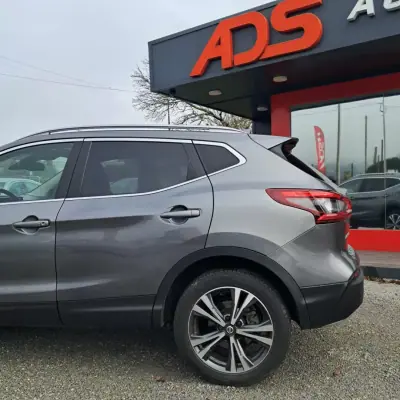 Nissan Qashqai 2018 - 17650 EUR, 57000 km - AUTO.MOTO.pt - 57000km - foto 4 de 15