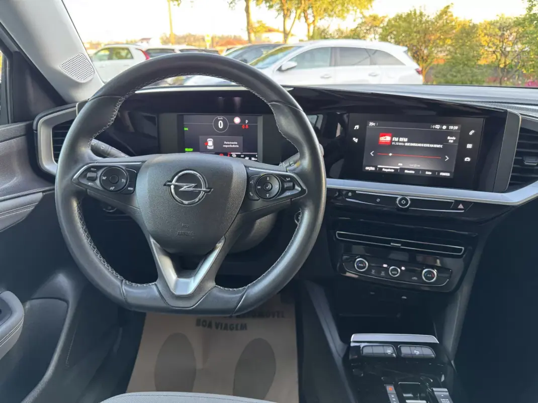 Opel Mokka-e 2022 - 18990 EUR, 88000 km - AUTO.MOTO.pt - 88000km - foto 9 de 40