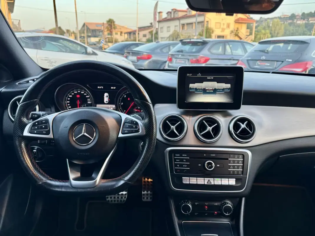 Mercedes-Benz CLA 200 2017 - 21999 EUR, 100000 km - 100000km - foto 6 de 23