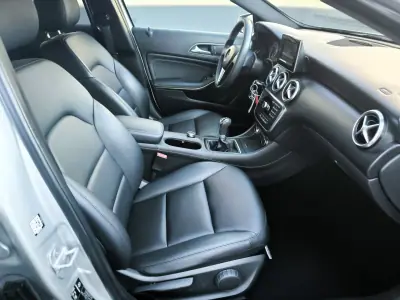 Mercedes-Benz A 160 2014 - 15950 EUR, 64000 km - AUTO.MOTO.pt - 64000km - foto 19 de 34