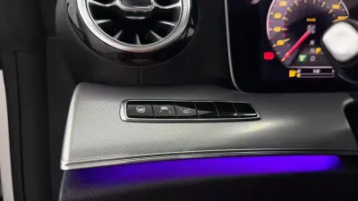 Mercedes-Benz E 220 2018 - 41990 EUR, 92427 km - AUTO.MOTO.pt - 92427km - foto 30 de 34