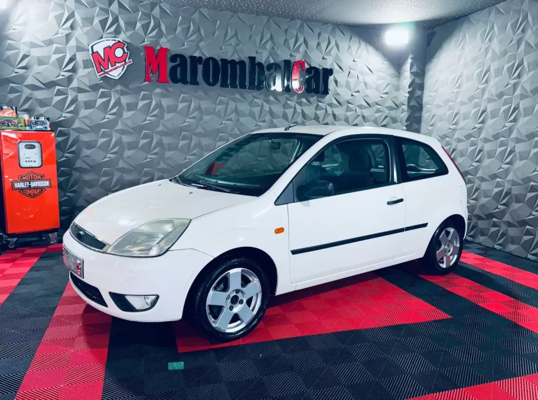 Ford Fiesta 1.4 TDCI 2003 - 1890 EUR, 229864 km - 229864km - foto 5 de 25