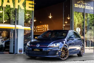 Volkswagen Golf 2015 - 24990 EUR, 83192 km - AUTO.MOTO.pt - 83192km - foto 1 de 45