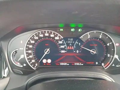 BMW 320 2019 - 28900 EUR, 140000 km - AUTO.MOTO.pt - 140000km - foto 35 de 35