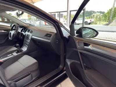 Volkswagen Golf 2015 - 12500 EUR, 195718 km - AUTO.MOTO.pt - 195718km - foto 27 de 27