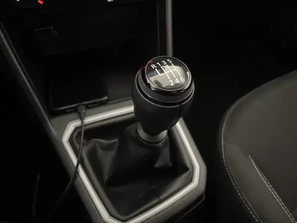 Dacia Jogger 2023 - 16450 EUR, 81000 km - AUTO.MOTO.pt - 81000km - foto 26 de 31