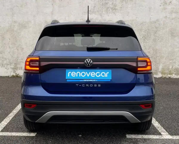 Volkswagen T-Cross 2022 - 14900 EUR, 109298 km - AUTO.MOTO.pt - 109298km - foto 4 de 13