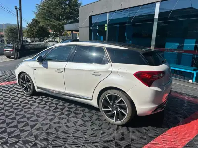 Citroën DS5 2013 - 15300 EUR, 155000 km - 155000km - foto 5 de 14