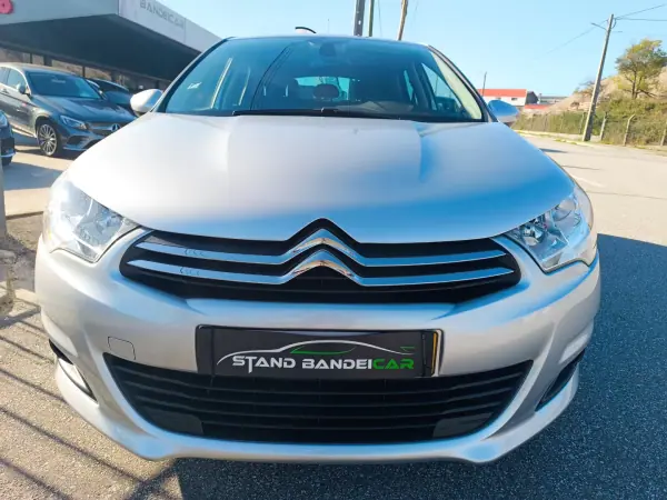 Citroën C4 2015 - 10500 EUR, 53000 km - AUTO.MOTO.pt - 53000km - foto 7 de 37
