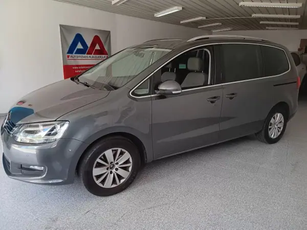 Volkswagen Sharan 2018 - 23750 EUR, 134000 km - AUTO.MOTO.pt - 134000km - foto 2 de 18